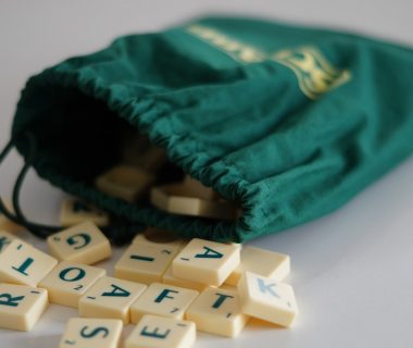 Jouer au scrabble : pourquoi utiliser un anagrammeur ?