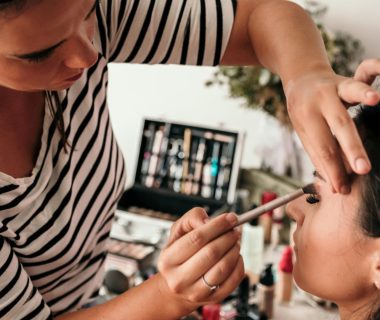 Carrière de make-up artist : les opportunités dans l'industrie de la beauté !